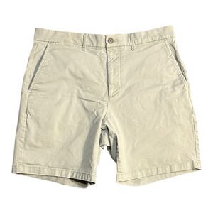 Gap Khaki Chino Shorts Flat Front Mens 33 Inseam 8 Inches EUC